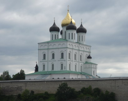 Спасибо организаторам фестиваля Псковский Циклон. Встретив нас на вокзале, накормив, нам устроили большую экскурсию.